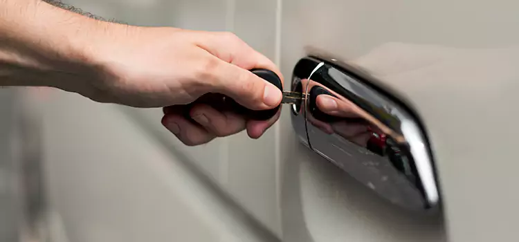 Why Choose Our Auto Locksmith Team in South Milwaukee, WI?
