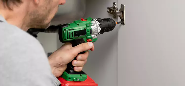 Commercial Door Hinge Repair South Milwaukee